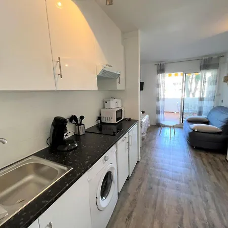 Interimmo Studio Poblat Tipic 01 Apartment Empuriabrava
